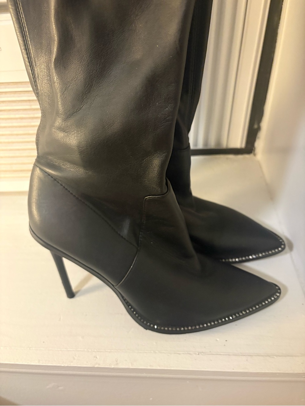 Jennifer Lopez Black Over-the-Knee Pointed-Toe Boots - Picture 3 of 5